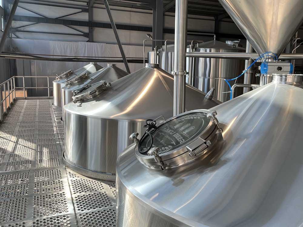 <b>7000L Industrial Beer Brewing</b>
